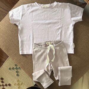 Hejlenki Kids T Shirt and Legging Set in Lilac